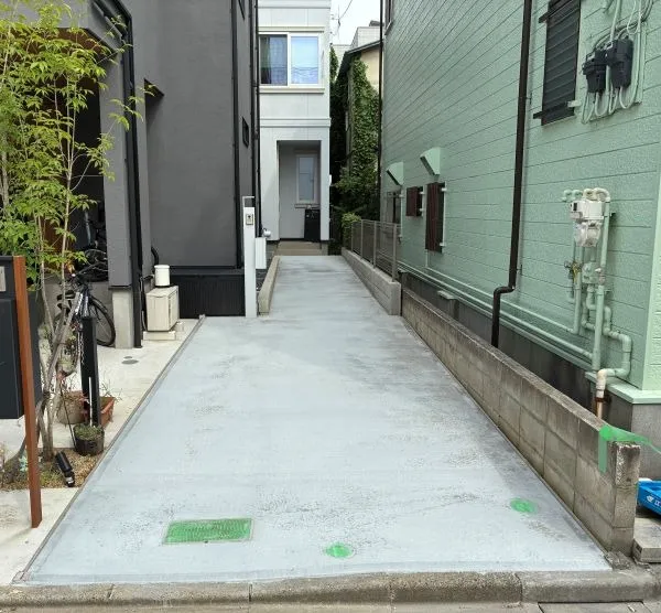 土間コンクリート工事｜駐車スペースの舗装・外構リフォーム